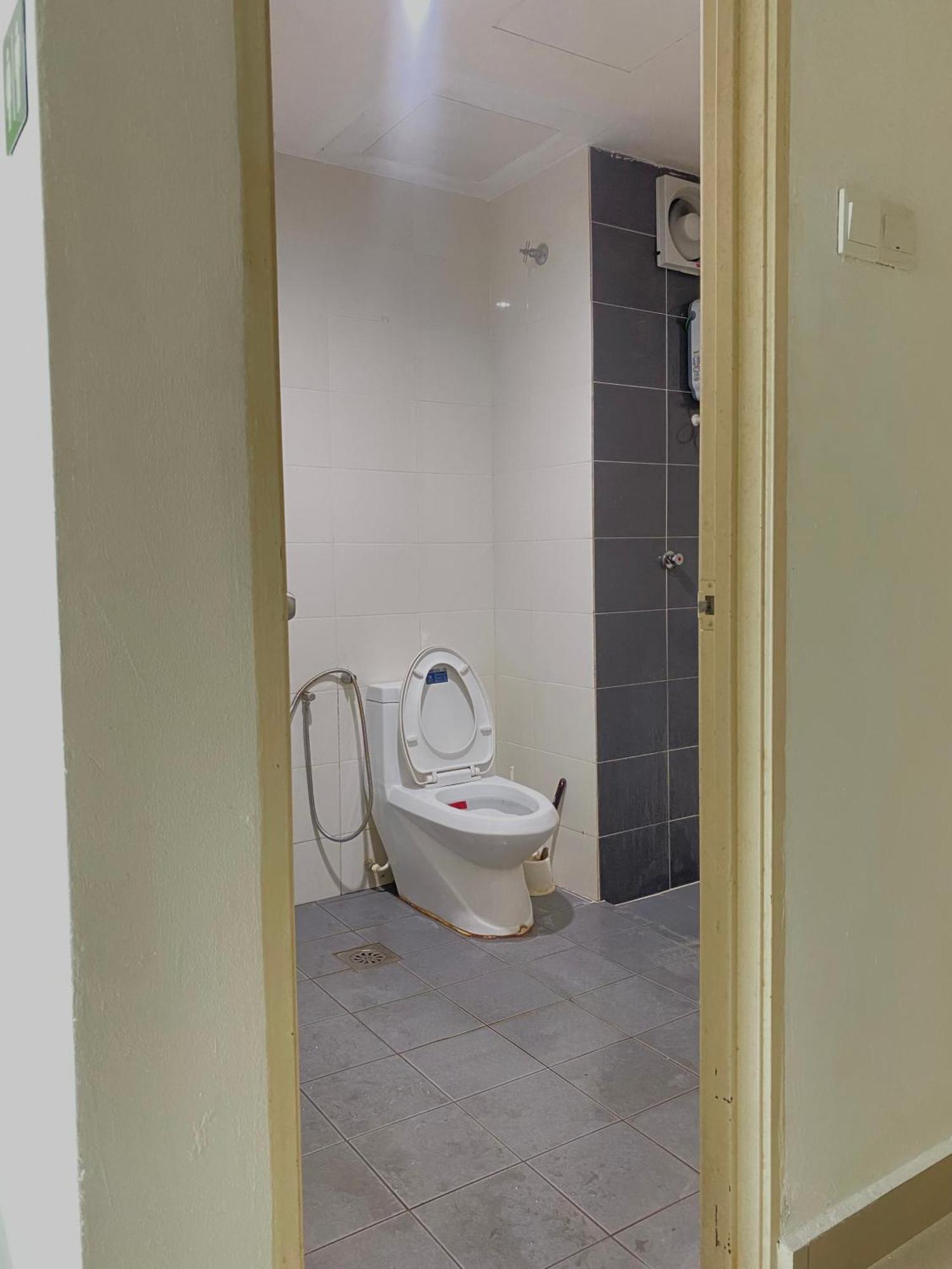 Private Studio Viana Court Service Apartment 6 With Private Parking Kota Bharu Exterior foto